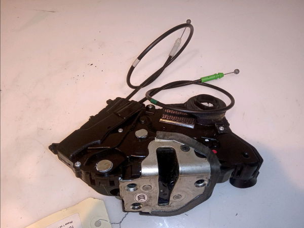 Serrure porte avd Toyota PRIUS Liftback (_W2_) 1.5 hybrid (nhw20_) (2003-2009)