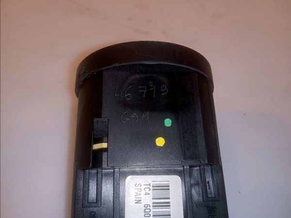 Interrupteur commande de phares Volkswagen POLO (9N_, 9A_) 1.4 tdi (2001-2005) 3 portes