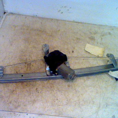 Mecanisme  moteur lève-glace avant droit DACIA LOGAN I Phase 2 07-2008--12-2012