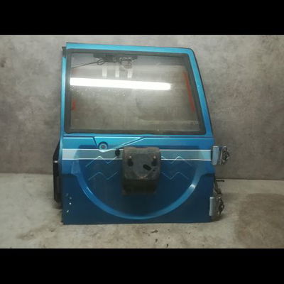 Porte battante arrière droite Nissan PATROL GR IV (Y60, GR) 2.8 td (y60a) (1988-1997) 3 portes