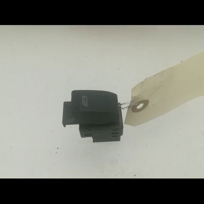 Commande lève-glace porte avant droite Audi A3 (8L1) 1.9 tdi (1996-2001)