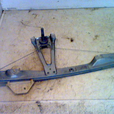 Mecanisme leve-glace arrière gauche RENAULT CLIO II Phase 1 03-1998--06-2001 1.9 D