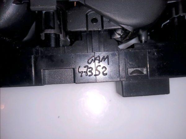 Commande lève-glace porte avant gauche PORSCHE CAYENNE I