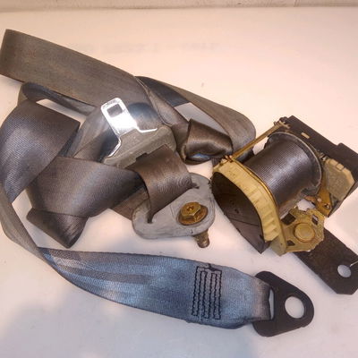 Ceinture avant droite Renault MEGANE Scenic (JA0-1_) 1.6 e (ja0f) (1996-1999)