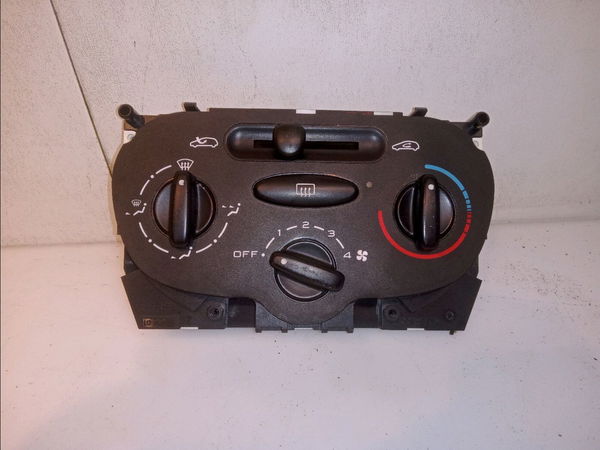 Commande de chauffage Peugeot 206 3-5 portes (2A-C) 1.4 i (1998-2012) 3 portes