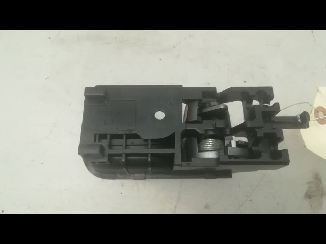 Poignee int porte avg Suzuki SWIFT III (MZ, EZ) 1.3 (rs 413) (2005)