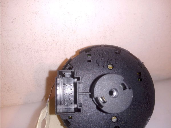Interrupteur commande de phares Volkswagen GOLF V (1K1) 1.9 tdi (2003-2008)