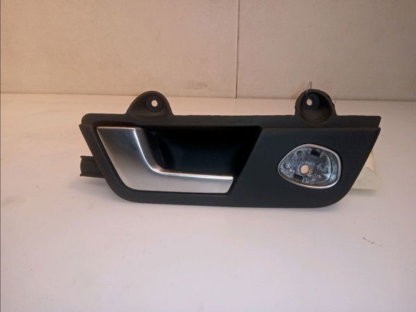 Poignee int porte arg Audi A4 B7 (8EC) 1.9 tdi (2004-2008) 4 portes
