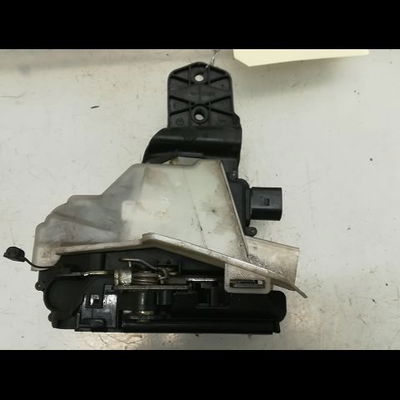 Serrure porte ard Volkswagen PASSAT B5.5 Variant (3B6) 1.9 tdi (2000-2005)