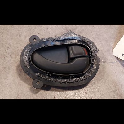 Poignee int porte ard Peugeot 406 (8B) 2.0 hdi 110 (1998-2001) 4 portes