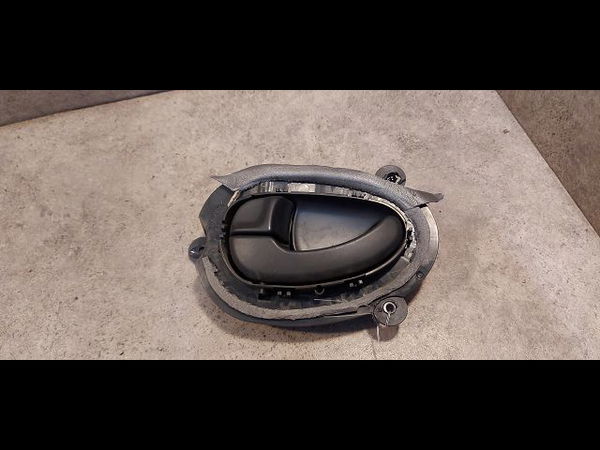 Poignee int porte arg Peugeot 406 (8B) 2.1 td 12v (1996-2004)