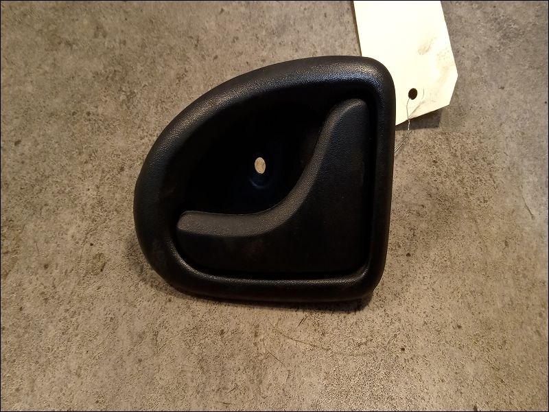 Poignee int porte ard Renault MEGANE I (BA0-1_) 1.6 16v (ba04, ba0b, ba11, ba1j, ba16, ba19, ba1k, ba1v,... (1999-2002)