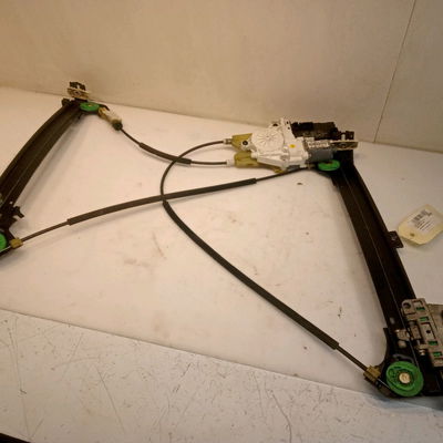Mecanisme  moteur lève-glace avant droit Peugeot 407 Coupé (6C_) 2.7 hdi (2005)