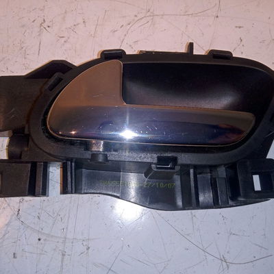 Poignee int porte avg Citroën C4 PICASSO I Monospace (UD_) 2.0 hdi 138 (2006-2013) 5 portes