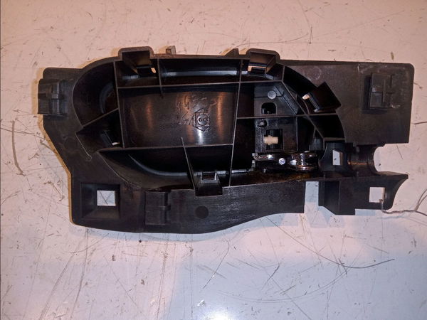 Poignee int porte avg Citroën C4 PICASSO I Monospace (UD_) 2.0 hdi 138 (2006-2013) 5 portes