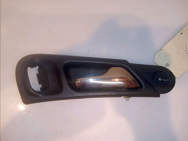 Poignee int porte ard Mercedes-benz CLASSE C (W203) C 200 kompressor (203.045) (2000-2002)