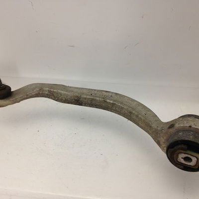 Triangle inf arg VOLKSWAGEN PASSAT IV Phase 1 10-1996--10-2000 1.6i 100ch