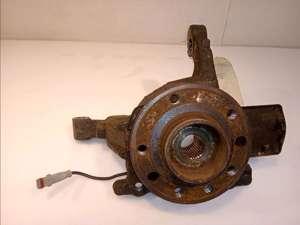 Moyeu avg Opel ASTRA H GTC (A04) 1.9 cdti (l08) (2005-2010)