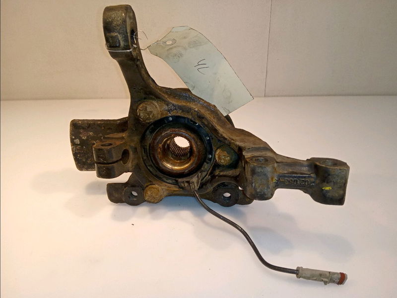 Moyeu avg Opel ASTRA H GTC (A04) 1.9 cdti (l08) (2005-2010)