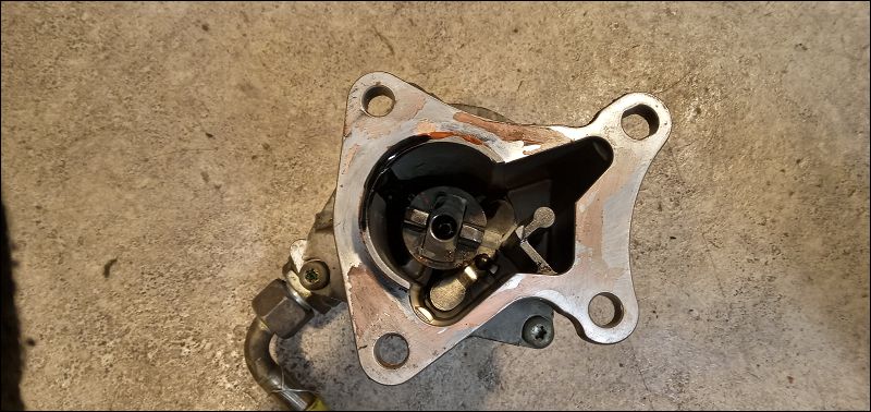 Pompe a vide Renault CLIO I (B-C57_, 5-357_) 1.9 d (b-c-s576, b-c-s57l) (1991-1998)