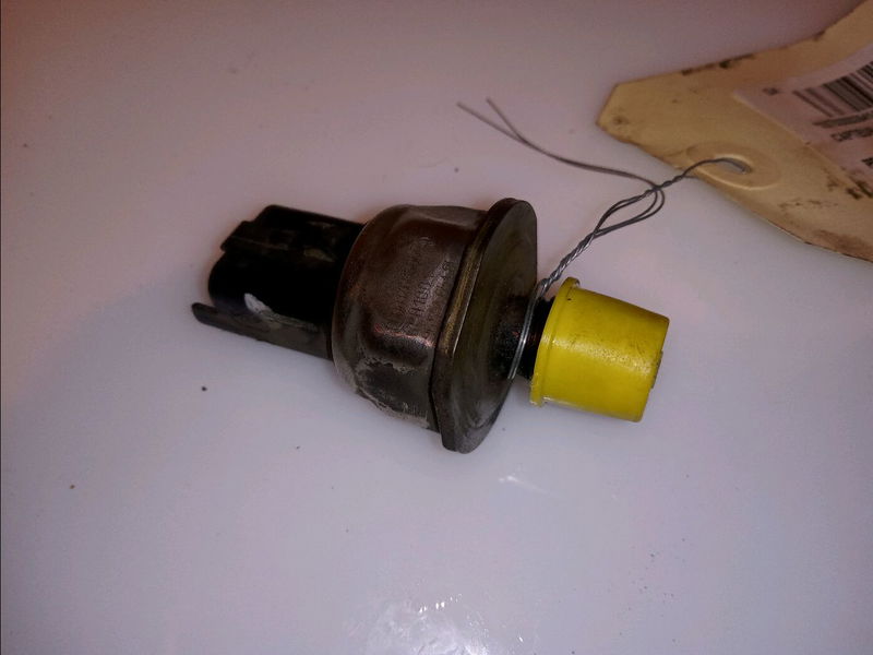 Capteur pression rampe  Peugeot 207-207 (WA_, WC_) 1.4 hdi (2006-2015) 5 portes