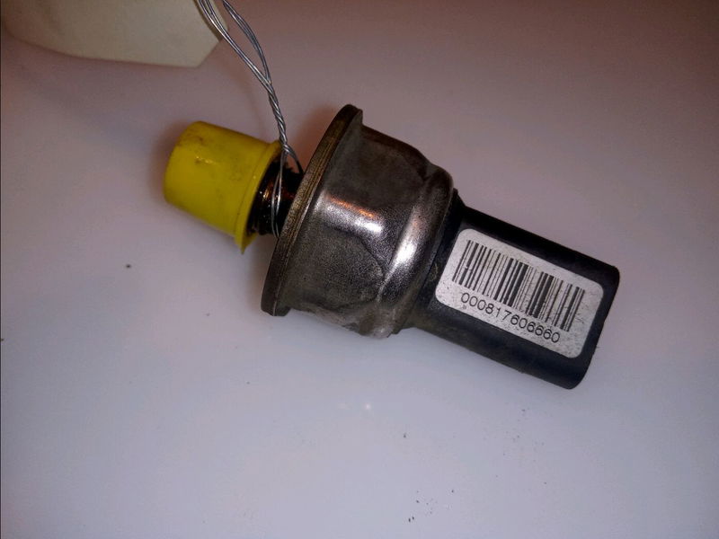 Capteur pression rampe  Peugeot 207-207 (WA_, WC_) 1.4 hdi (2006-2015) 5 portes
