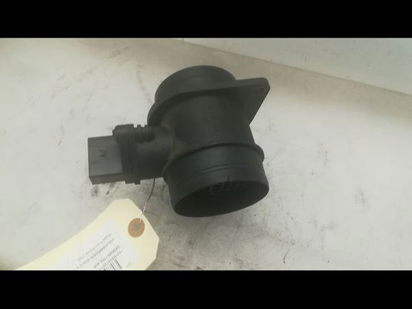 Debimetre air Volkswagen GOLF V (1K1) 1.9 tdi (2003-2008)