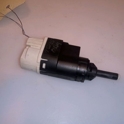 Contacteur de stop sur pedale  Dacia LODGY (JS_) 1.5 dci (2012) 5 portes