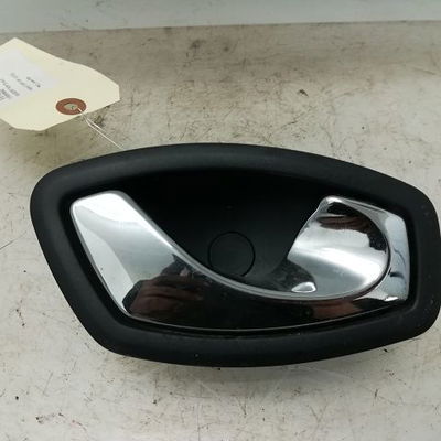 Poignee int porte avd Renault CAPTUR I (J5_, H5_) 1.2 tce 120 (2013)