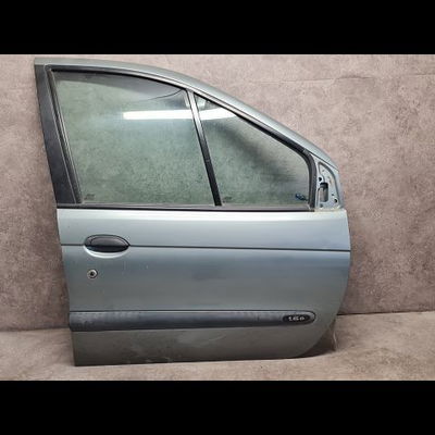 Porte avant droite Renault MEGANE Scenic (JA0-1_) 1.6 e (ja0f) (1996-1999)