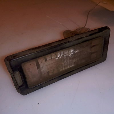 Eclaireur plaque de police d Renault CLIO III Grandtour (KR0-1_) 1.5 dci (2010-2012)