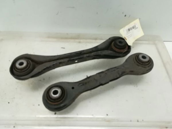 Triangle sup avg Bmw 3 (E90) 318 d (2007-2011)