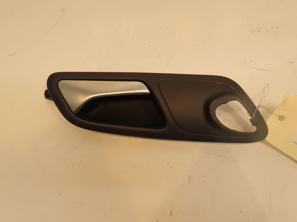 Poignee int porte avd Volkswagen PASSAT B7 (362) 2.0 tdi 4motion (2010-2014)