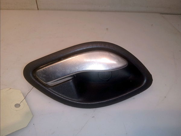 Poignee int porte ard Renault ESPACE IV (JK0-1_) 2.2 dci (jk0h) (2002-2006)