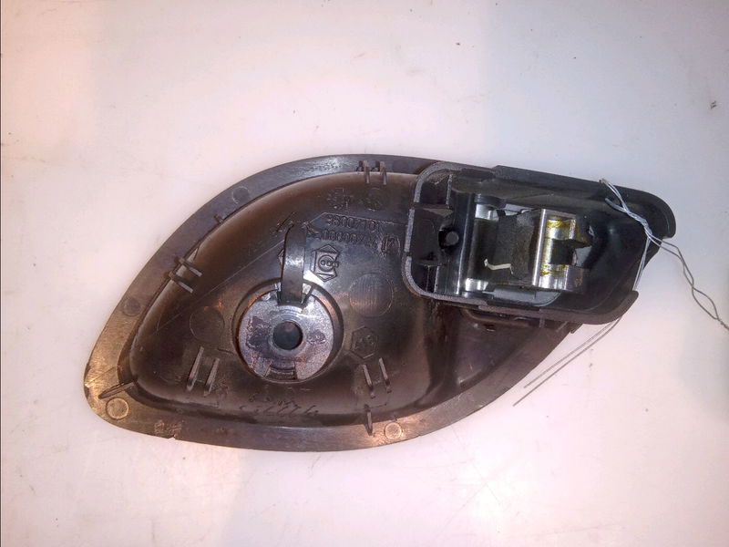 Poignee int porte ard Renault ESPACE IV (JK0-1_) 2.2 dci (jk0h) (2002-2006)
