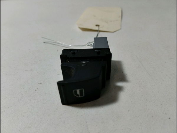Commande lève-glace porte avant droite Seat IBIZA IV (6J5, 6P1) 1.2 (2009-2011)