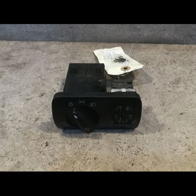 Interrupteur commande de phares Seat IBIZA II (6K1) 1.4 i (1993-2002)