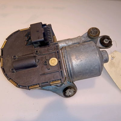 Moteur essuie-glace av gauche Peugeot 407 SW (6E_) 2.0 hdi 135 (2004-2010)