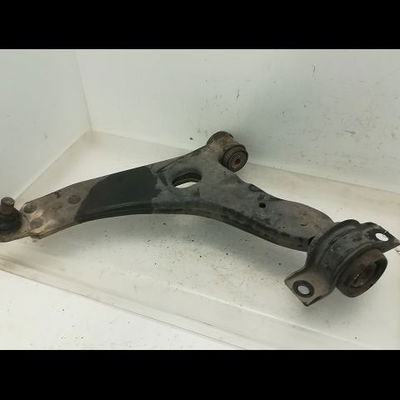 Triangle inf avg Ford FOCUS I (DAW, DBW) 1.8 tdci (2001-2004)
