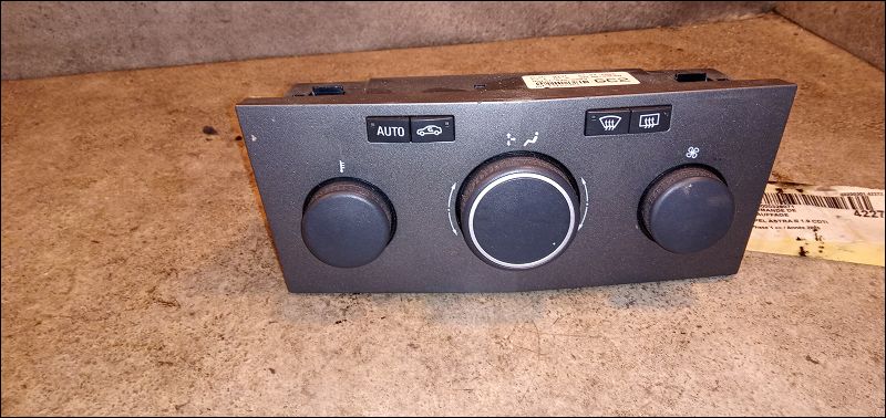Commande de chauffage Opel ASTRA H (A04) 1.9 cdti 16v (l48) (2004-2010)