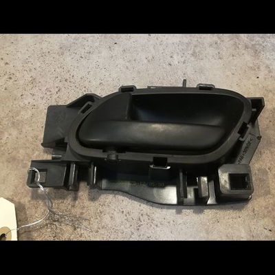 Poignee int porte avg Peugeot PARTNER Camionnette-Monospace 1.6 hdi (2008)
