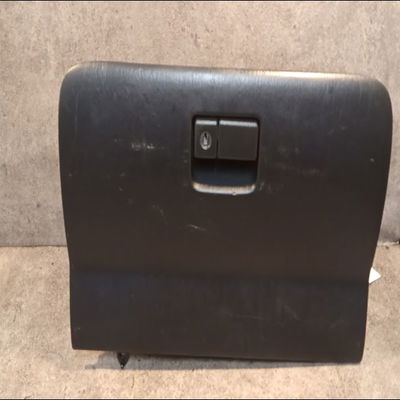 Boite à gants Toyota RAV 4 II (_A2_) 2.0 d 4wd (cla20_, cla21_) (2001-2005)