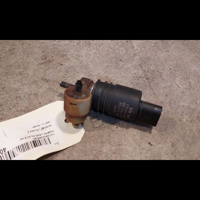 Pompe lave-glace avant Audi Q7 (4LB) 3.0 tdi quattro (2006-2008) 5 portes
