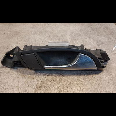 Poignee int porte avd Audi Q7 (4LB) 3.0 tdi quattro (2006-2008) 5 portes