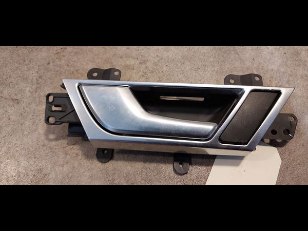 Poignee int porte arg Audi A6 C6 (4F2) 2.4 (2004-2008)