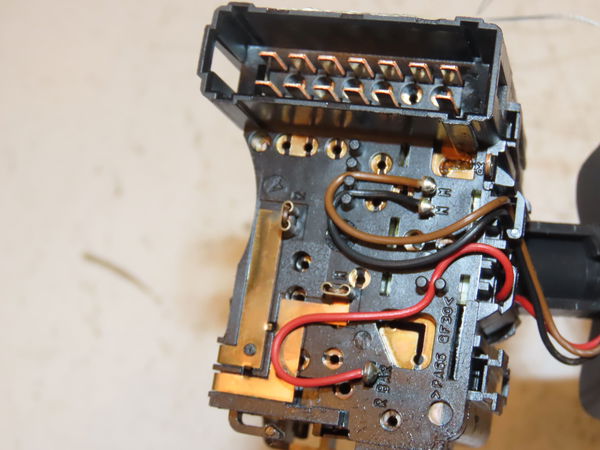 Commande clignotant Renault ESPACE IV (JK0-1_) 2.0 dci (jk01, jk02, jk1j, jk1k, jk1h) (2006)