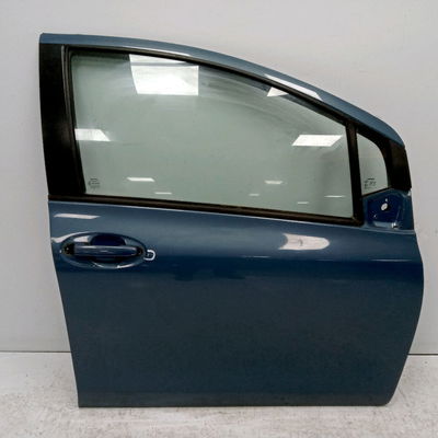 Porte avant droite Toyota YARIS (_P9_) 1.3 vvt-i (scp90_) (2005-2010)