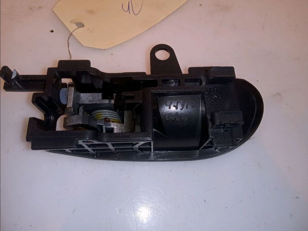 Poignee int porte ard Toyota YARIS (_P1_) 1.3 (scp12_, scp13_) (2002-2005)