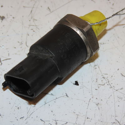 Capteur pression rampe  Renault ESPACE III (JE0_) 2.2 dci (je0k) (2000-2002) 5 portes