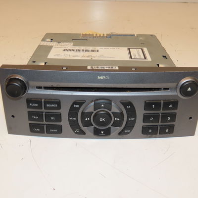 Autoradio Peugeot 407 (6D_) 2.0 hdi 135 (6drhrh, 6drhre, 6drhrg, 6drhrj) (2004-2010) 4 portes